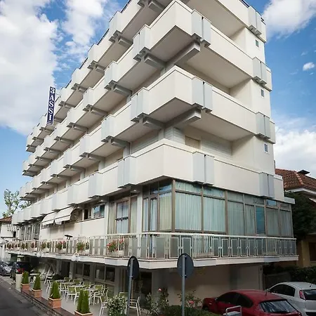 Tre Assi Ξενοδοχείο 3*